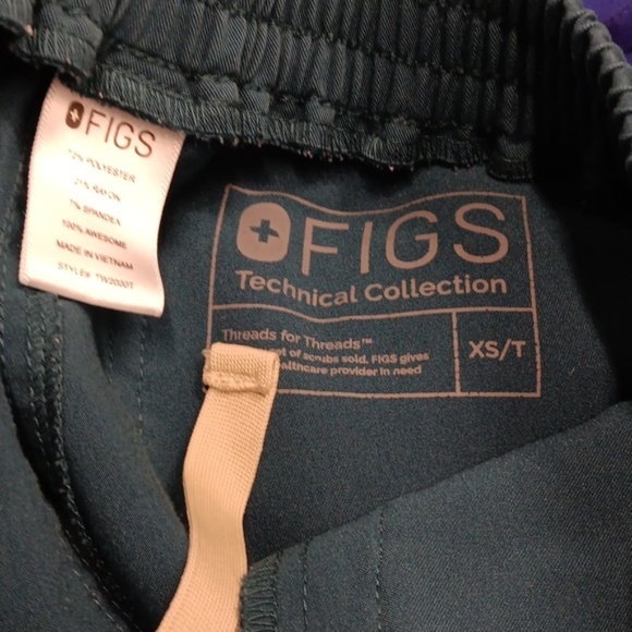FIGS XXS Catarina Top/XS Yola Skinny Scrub Pants Caribbean Blue - Picture 10 of 10